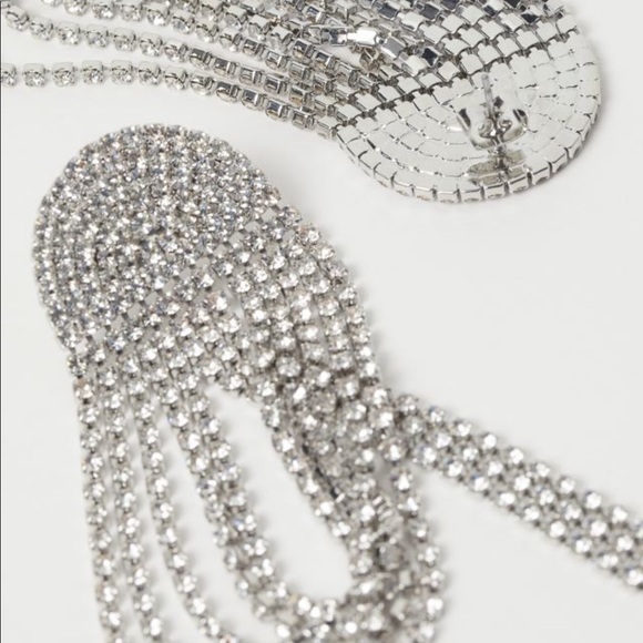 Large Rhinestone chains Earrings - Silver-colored - Ladies NWOT - Picture 4 of 5